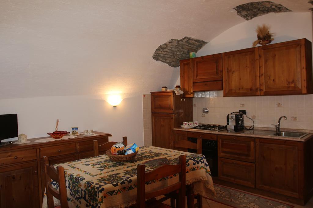 Issogne Maison Cassius מראה חיצוני תמונה